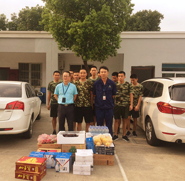 "C:\Users\yang.yuqian\Desktop\QQ鍥剧墖20180724134734.jpg